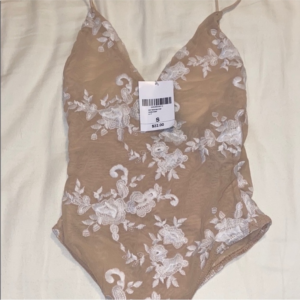 NWT Forever 21 Florida tan and white bodysuit size small